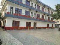Domukha pali ghar Hotels in 