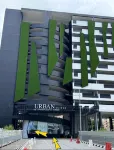 Urban Suites TWO or THREE bedroom by Annesui Cottage