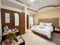 Hotel Omnisport Limbe - Pools