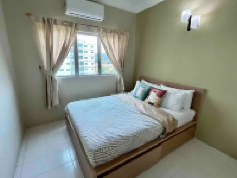Cozy house with 2 Parking in Bandar Kinrara