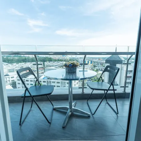 Private 5 star home @ Sky.Pod