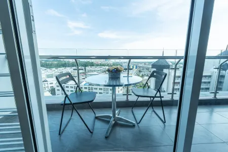 Private 5 star home @ Sky.Pod