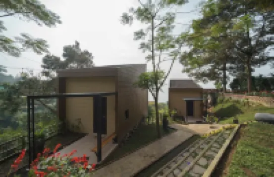 Selayang Oribu - Cabin on the Mountain