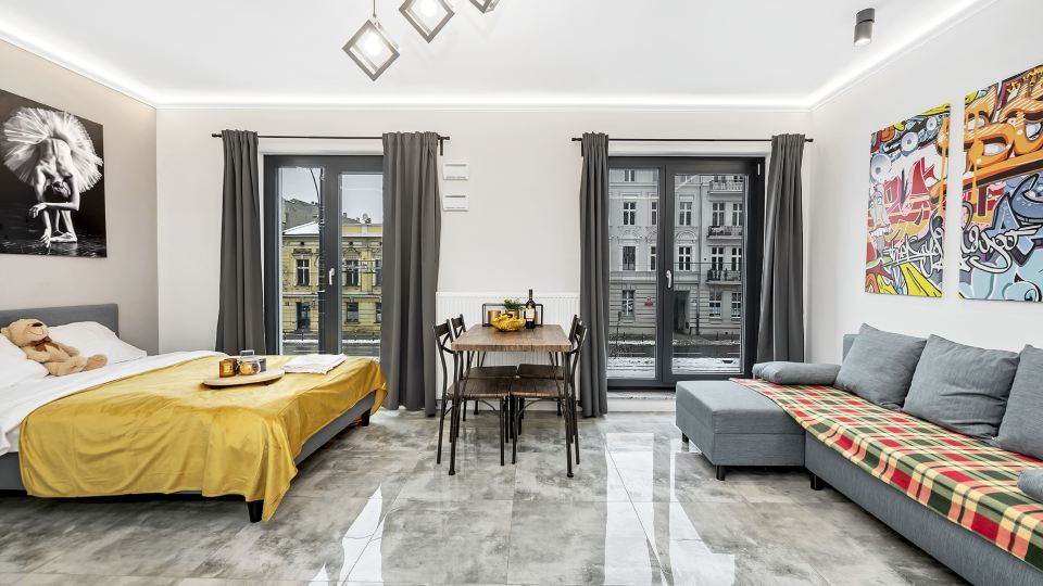 Lumina comfy apart near the railway station