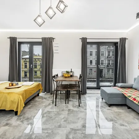 Lumina comfy apart near the railway station