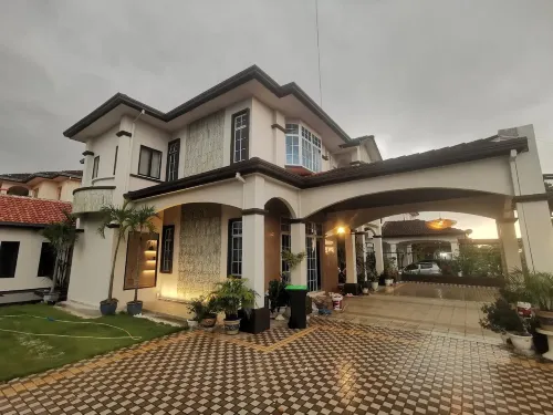 Ryui's Bungalow 5,403sqft - Entire House / Room Only