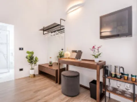 La Spezia by The First  - Luxury Rooms & Suites 拉斯佩齊亞省酒店