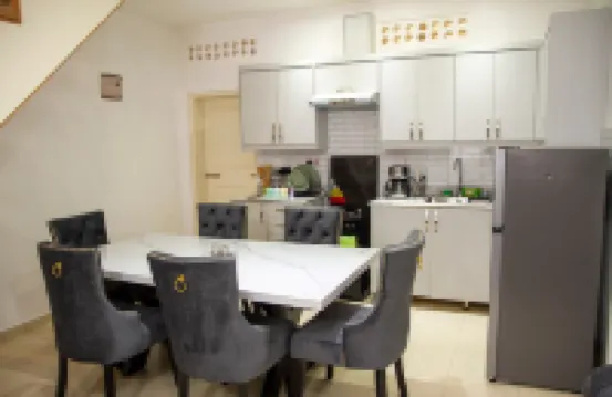 Scenic Lakeview Retreat – 8 Mins from Speke Resort のホテル