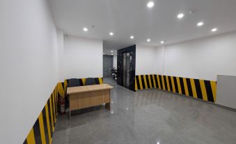 Aira Khuong Thuong Apartment