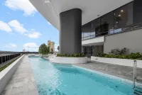 Luxury River View Apartments Brisbane CBD - Queens Wharf