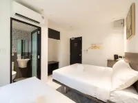 Peace Hotel Hotels near OCBC Aquatic Centre