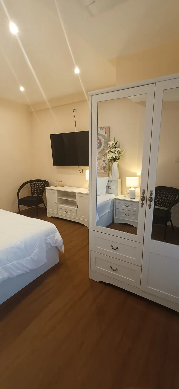 Balkony Queen Room