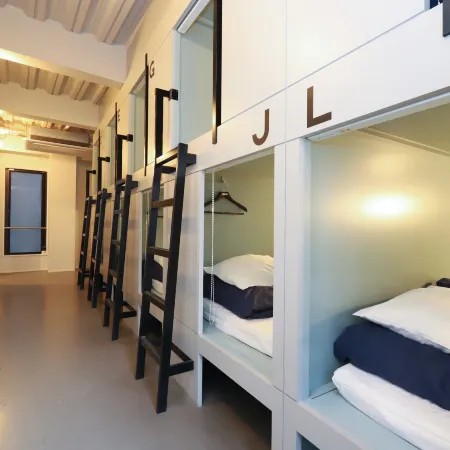 E10 HOSTEL