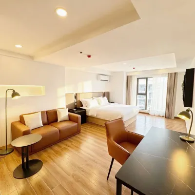 W9 Hotel and Resorts Folk Arts Theatre 주변 호텔