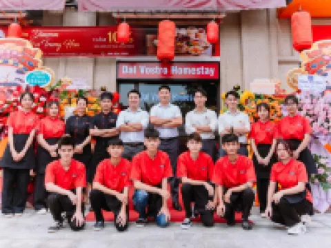 Dal Vostro Homestay - Ocean Park 2 & 3 Hotels in Van Giang District