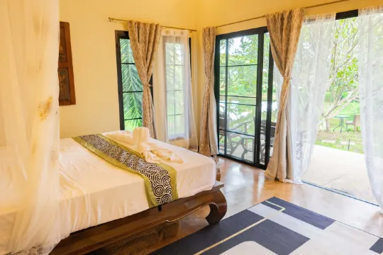 ดีลักซ์ แฟมเมลี่ พูล วิลลา 