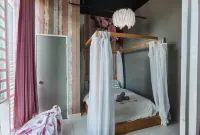 Setia Tri-Suite(7) by Homey Planet Hôtels à : Bayan Lepas