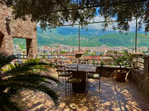 Contessa Apartments - Apartemen