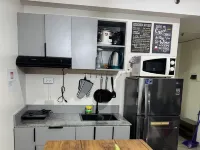 Beautiful Studio Unit Near Mactan Airport Hotels in Mandaue City