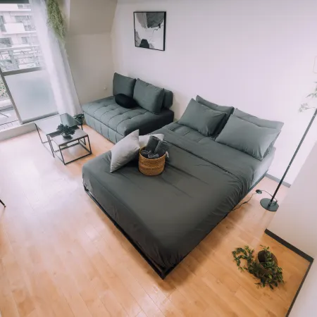 Minimalist Loft 99: Namba Compact Studio & 24/7 Gym