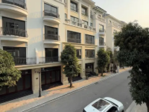 Emiii House - Homestay Near The Wave Park Vinhomes Ocean Park 2 義柱社酒店