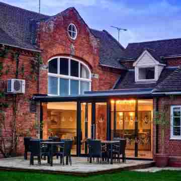 Kings Court Hotel Alcester-Stratford upon Avon Hotel Exterior