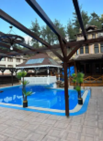 แกรนด์ อาห์ตามาร์ โรงแรมใน