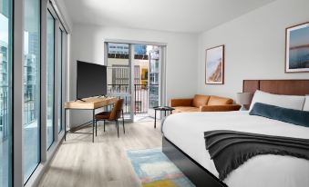 Sentral Gaslamp Quarter