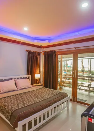 ดีลักซ์ วิวสระน้ำ