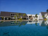 Himalayan Hideaway Resort Pokhara, The Centara Collection - 5 Sao