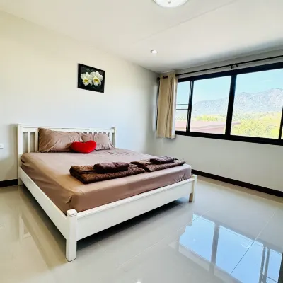 YimYimHouse Hotels near Wat Khaem Son