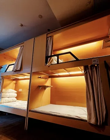 Bed In Ten Bed (Male Only)