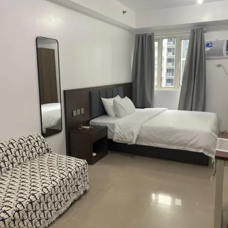 Shore Residence, Near MOA - Cozy Staycation - 1022