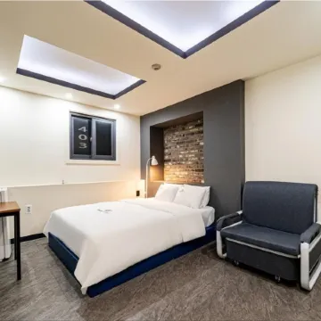Daily Motel