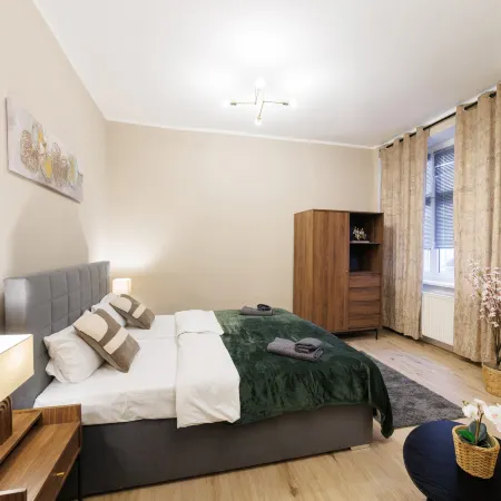 Deluxe Suite near Messe Berlin 8 Guests 2 Bathroom