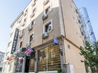 Grand Reis Hotel Hotels near Topkapi
