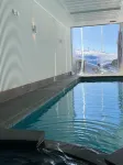 Hotham Ski Out 5 bed Studio21 w/ pool, sauna & spa