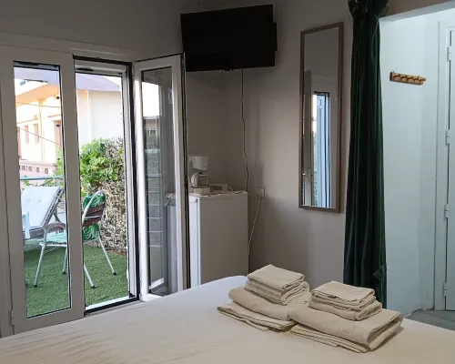 Spyros Apt.  Simple, cozy, comfortable, close to the beach Hotels in Chania