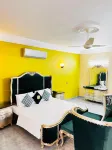 Sea View Inn Guest House - Pensions