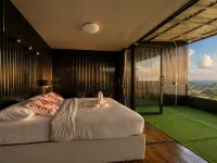 Holiday Phutubberk - 2-Star