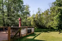 Farm-Style Retreat Near Niagara Falls on 58 Acres - ペット同伴可