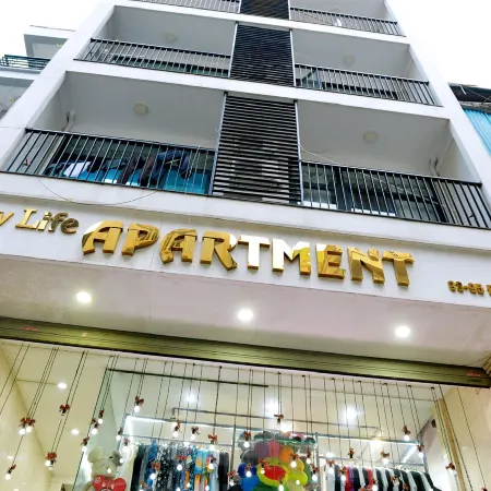 Era Apartment Dong Cac Отели рядом с достопримечательностью «Донгда»