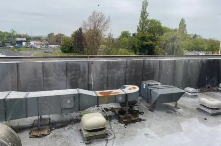 Travelodge Cheltenham Отели в г. Ли