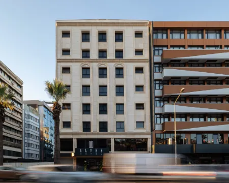 ALVES HOTEL IZMIR โรงแรมในอิซมีร์