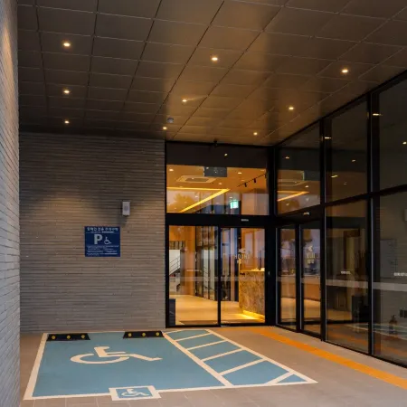 Hound Hotel Pohang Yeongildae