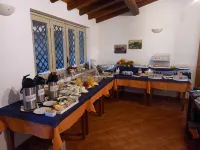 Lumia Farm House - servizio colazione