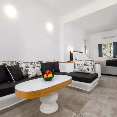 Amaze Suites