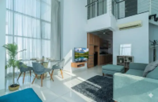 Cozy 2BR Maritime Suite Duplex George Town