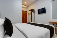 OYO 95180 Enshe Guest House Syariah