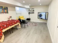 Stylish 3BR Private Basement Apartment with 3 Bath - homestay